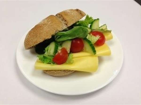 Br.salami + rauwkost